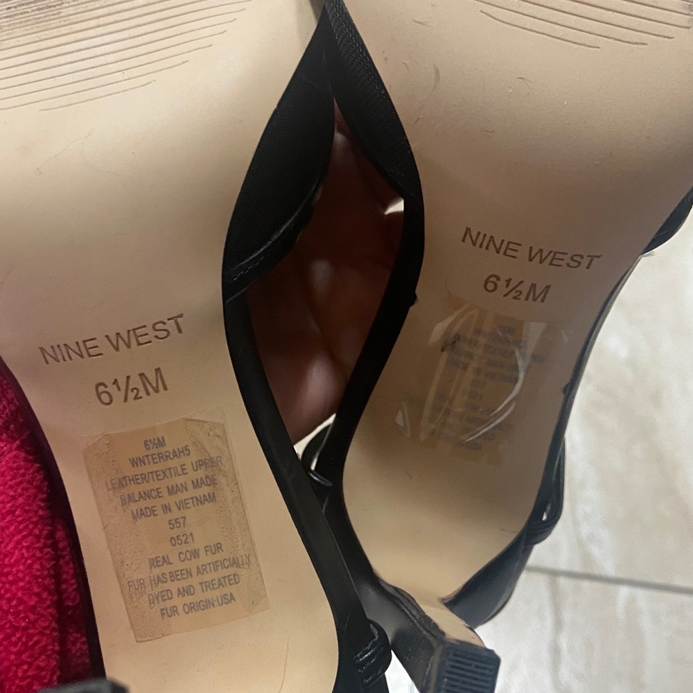 Nine West Black and Leopard Print Heels - Picture 3 of 4